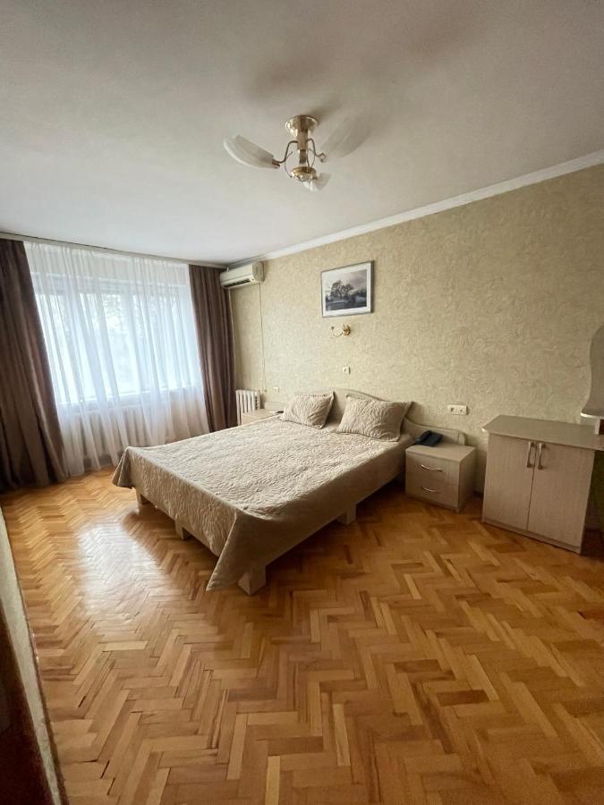 Zarea Hotel Chisinau Bagian luar foto