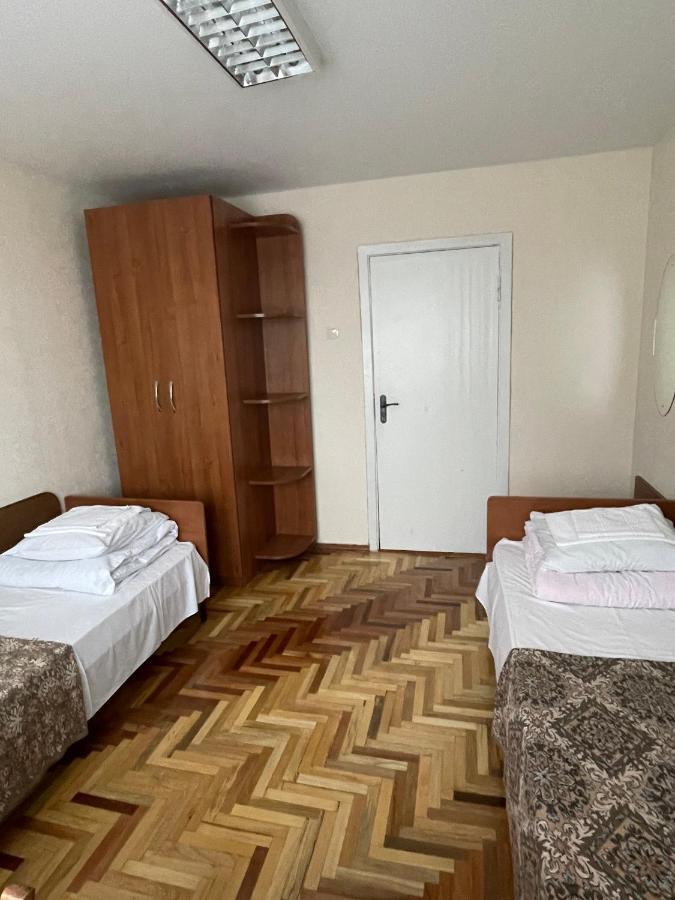 Zarea Hotel Chisinau Bagian luar foto